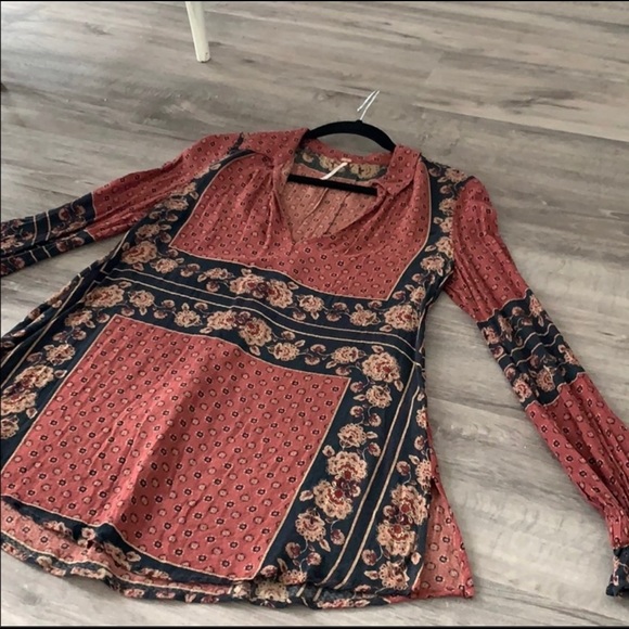 SOLD EUC Free People Boho Top - Picture 3 of 9